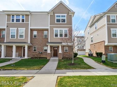 2500 Normandy Road, Royal Oak, MI 48073