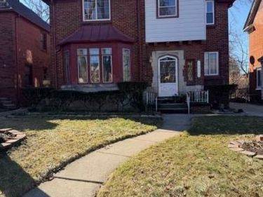 18303 Santa Barbara Drive, Detroit, MI 48221