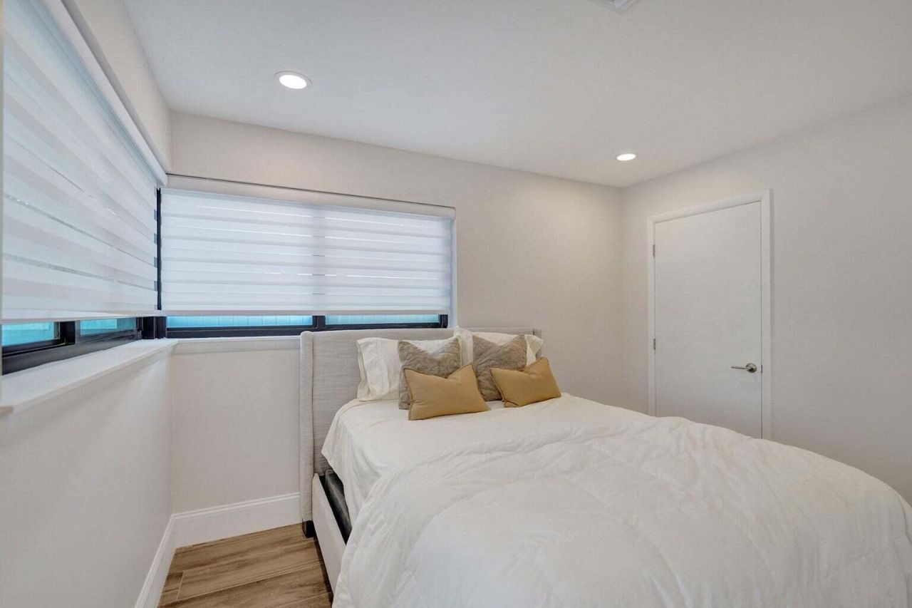 1107 SE 13th Court, Deerfield Beach, FL 33441 Photo