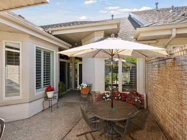 7238 Lewis Ridge Parkway, Edina, MN 55439