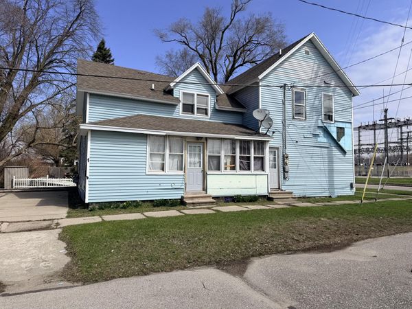 822 Vine Street, Manistee, MI 49660