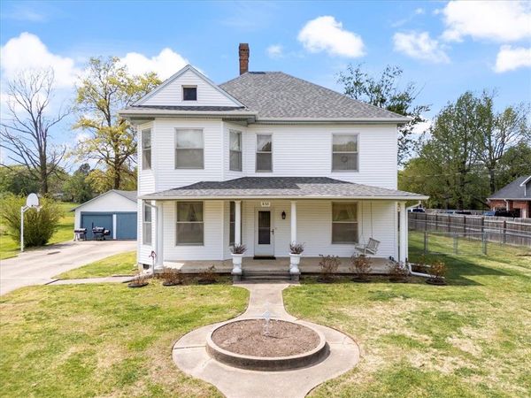 830 S Washington Street , Siloam Springs, AR 72761