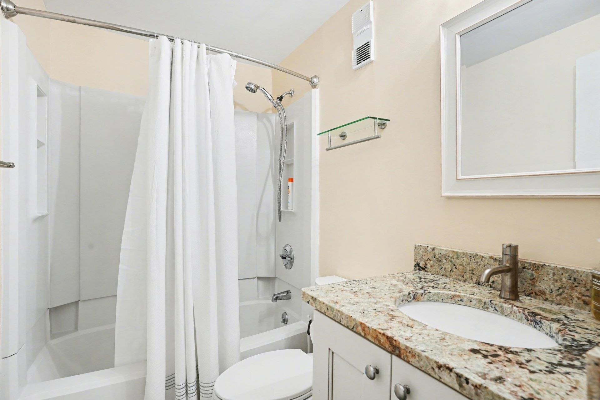 5905 S Kings Hwy. Photo 18