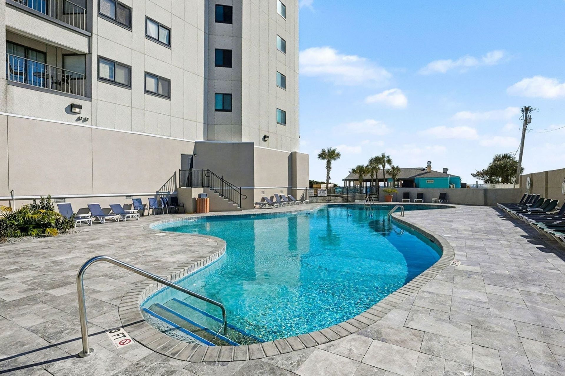 5905 S Kings Hwy. Photo 39