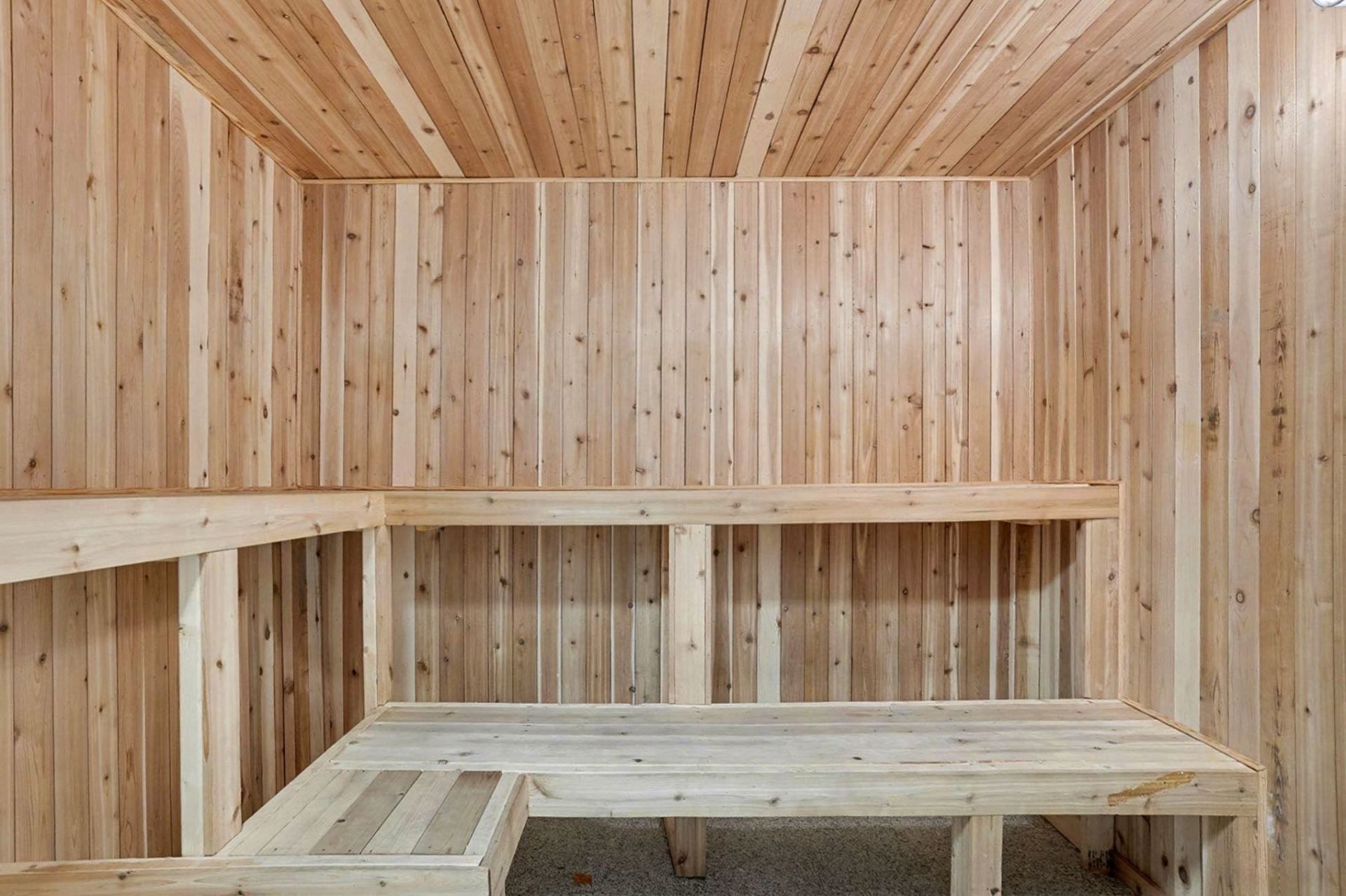 5905 S Kings Hwy. Photo 47