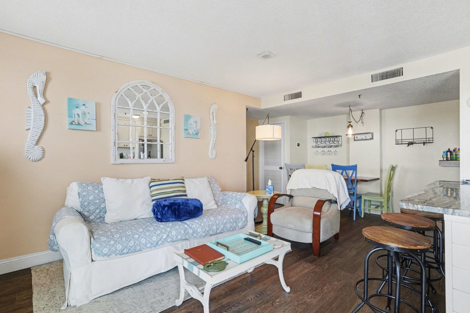 5905 S Kings Hwy. Photo 5