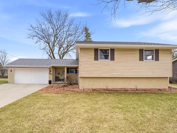 403 ORCHARD LANE, Little Chute, WI 54140