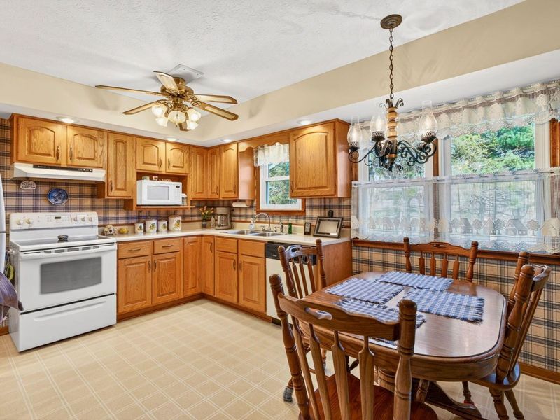 8080 Hagerty Road, Ashville, OH 43103 Photo 10