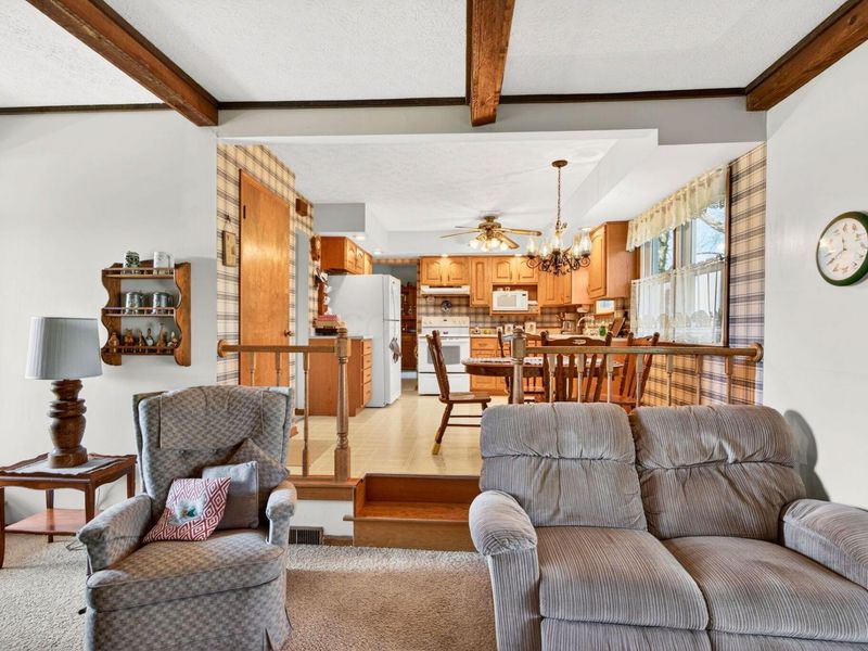 8080 Hagerty Road, Ashville, OH 43103 Photo 14