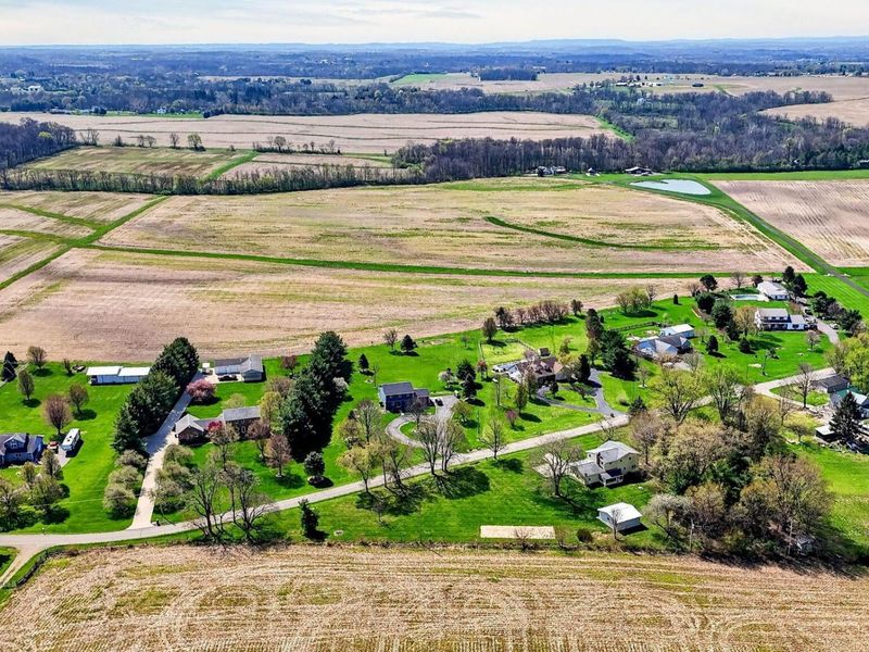 8080 Hagerty Road, Ashville, OH 43103 Photo 23