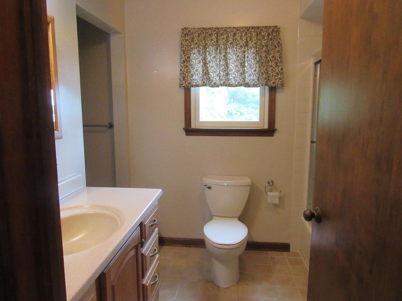 8080 Hagerty Road, Ashville, OH 43103 Photo 33