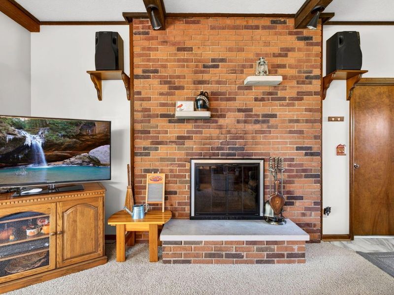 8080 Hagerty Road, Ashville, OH 43103 Photo 6