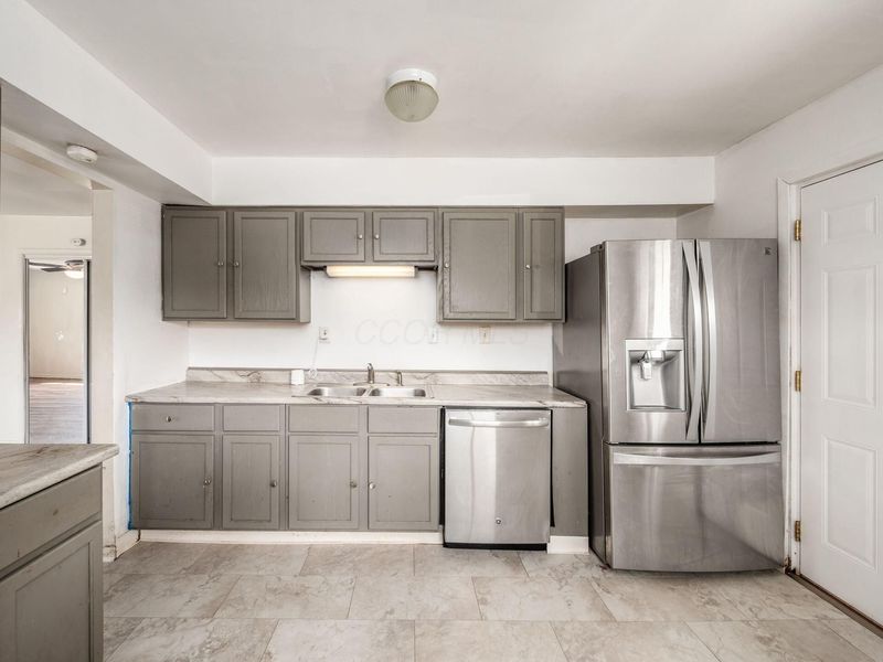 2250 Brentnell Avenue, Columbus, OH 43211 Photo 8