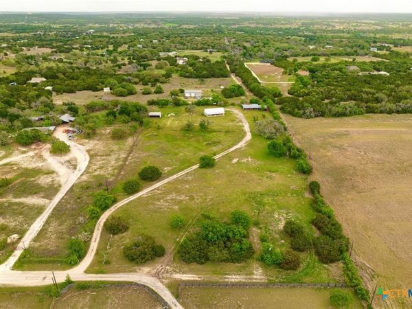 1301 Live Oak Trail , Liberty Hill, TX 78642