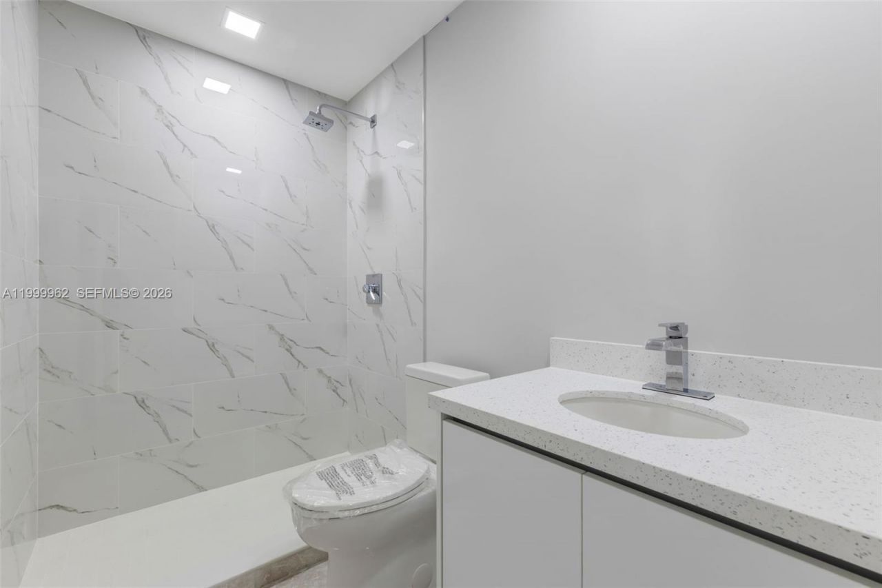 15685 SW 82nd Cir Ln, Unit 28, Miami, FL 33193 Photo