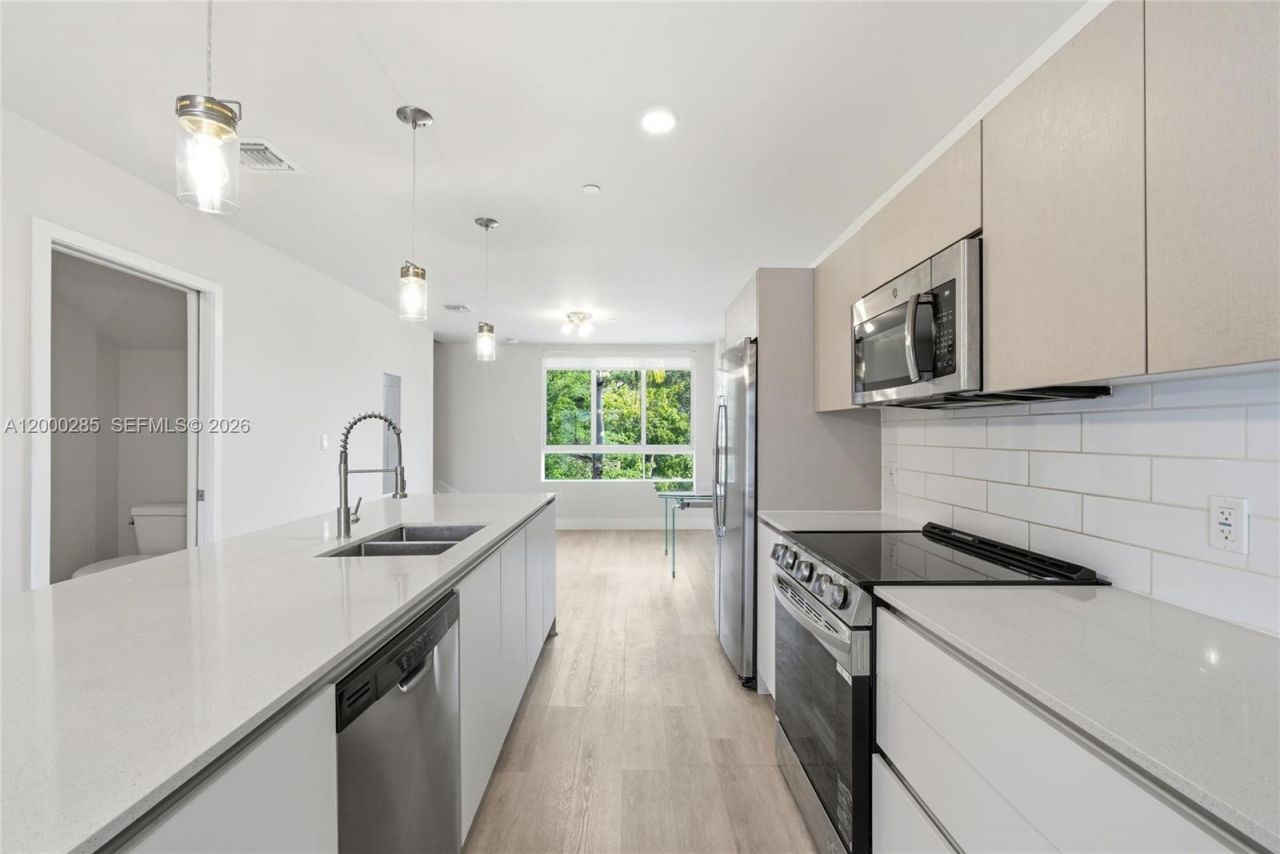 2505 NE 193rd St, Unit 4215, Miami, FL 33180 Photo