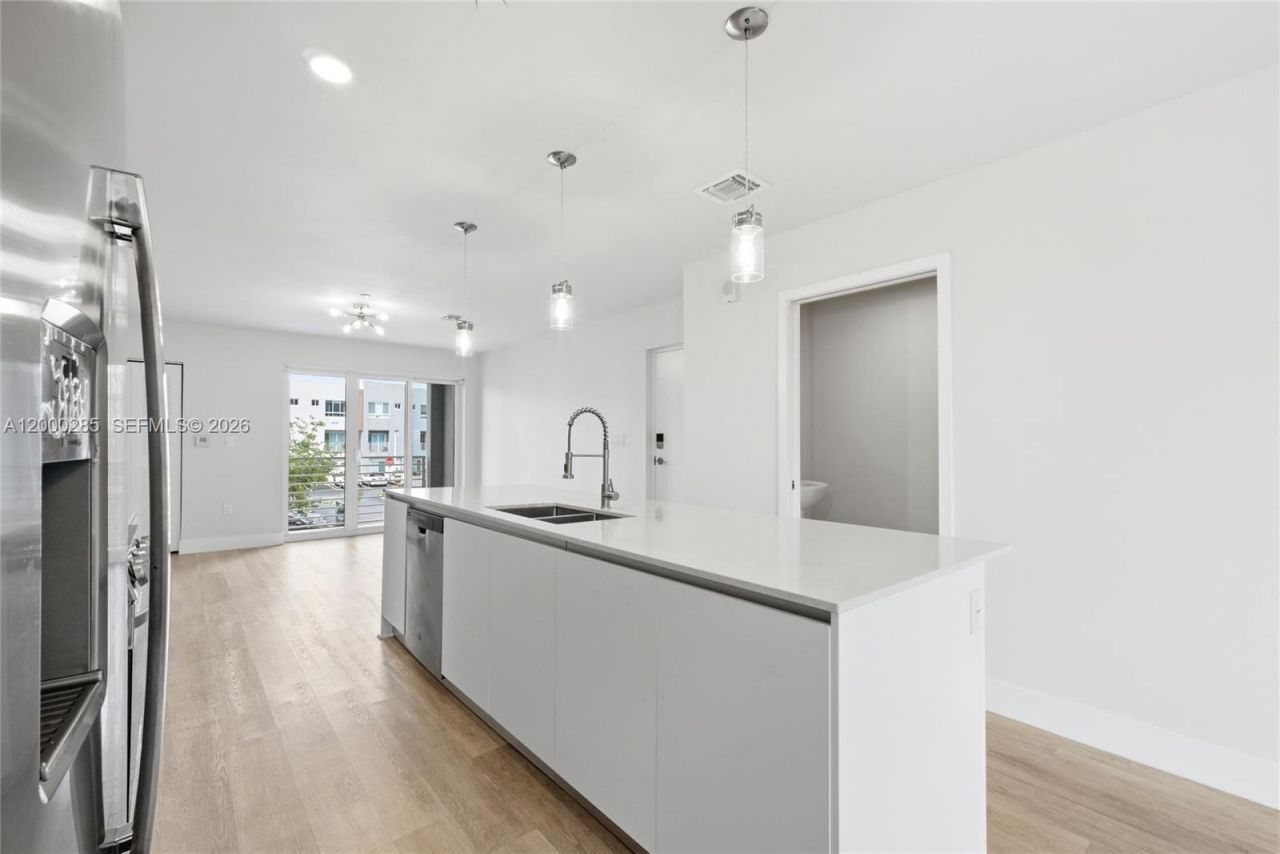 2505 NE 193rd St, Unit 4215, Miami, FL 33180 Photo