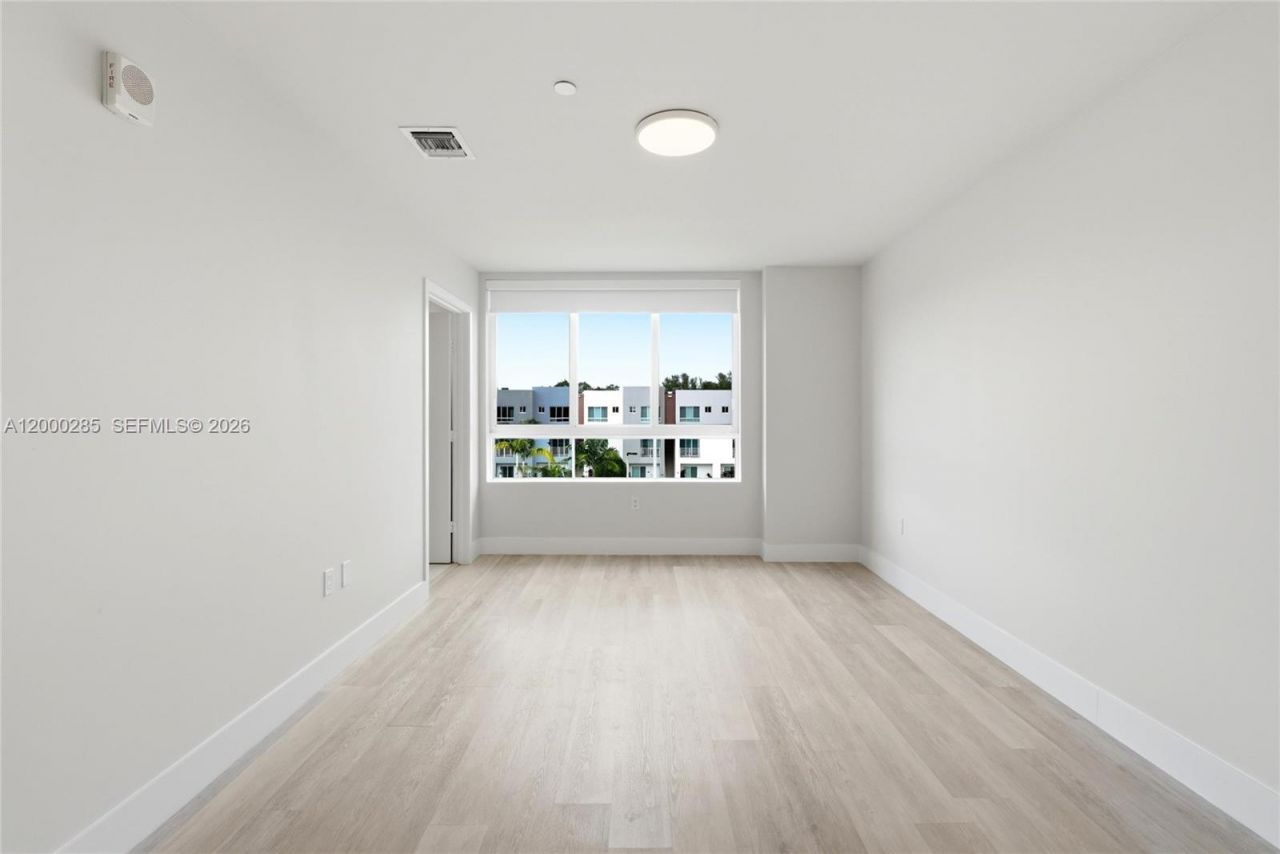 2505 NE 193rd St, Unit 4215, Miami, FL 33180 Photo