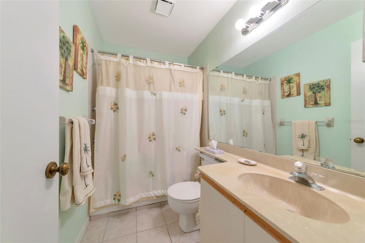 4425 45th Avenue W, Unit 202, Bradenton, FL 34210 Photo