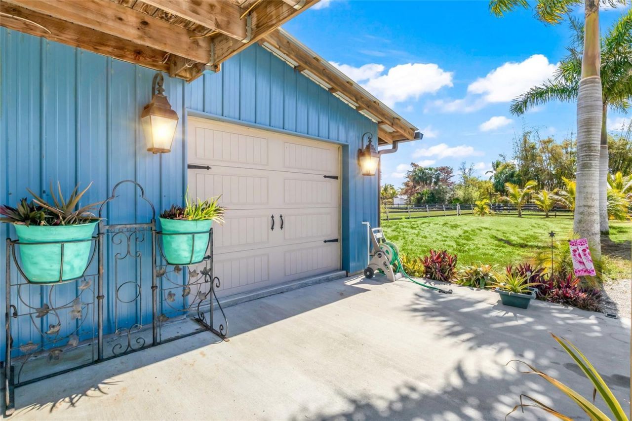 6050 Stringfellow Road , Saint James City, FL 33956 Photo