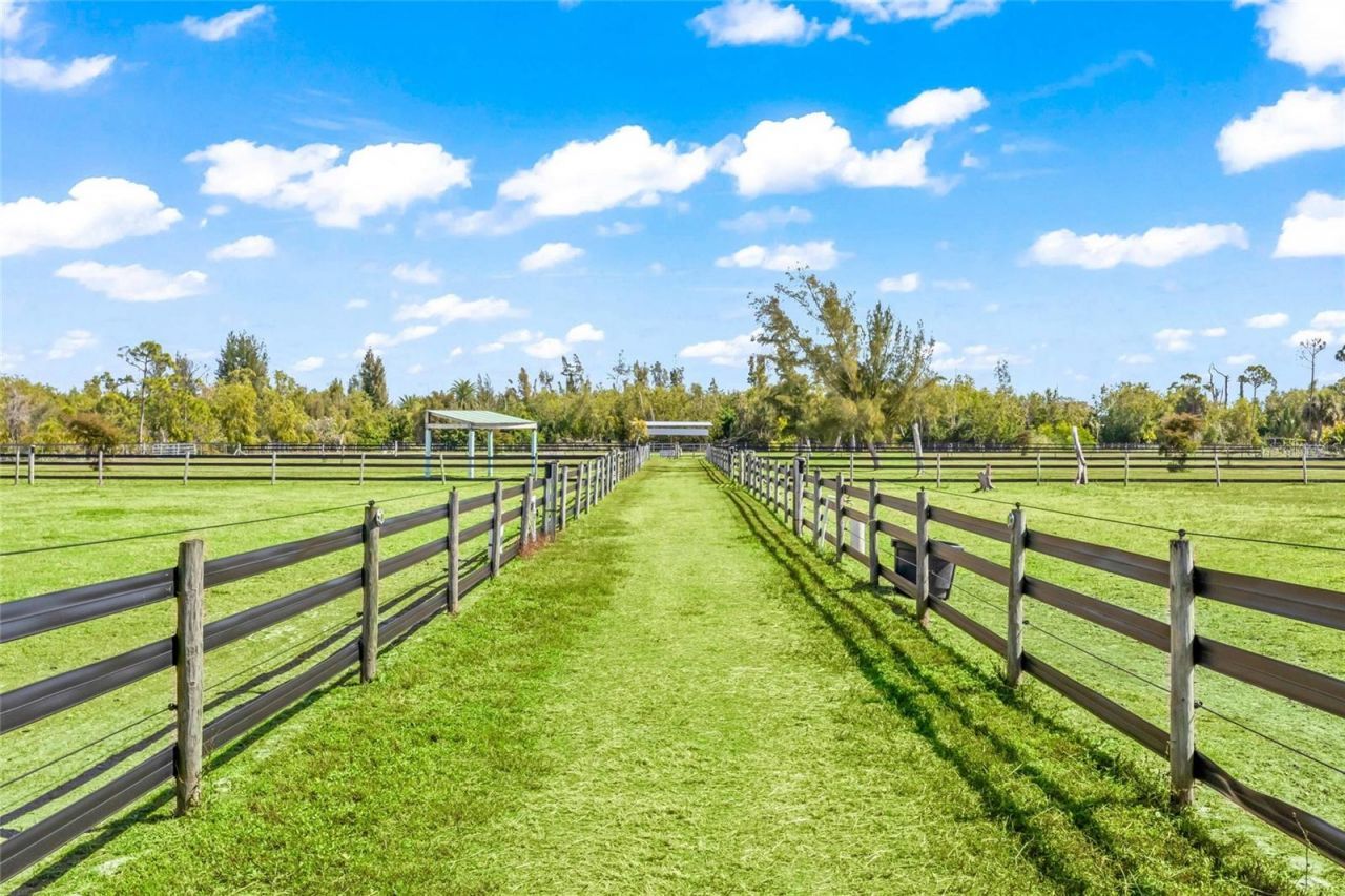 6050 Stringfellow Road , Saint James City, FL 33956 Photo