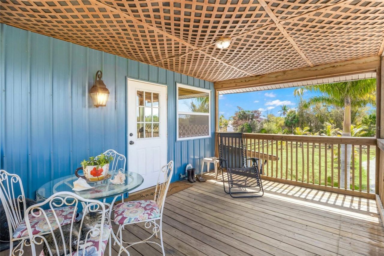 6050 Stringfellow Road , Saint James City, FL 33956 Photo