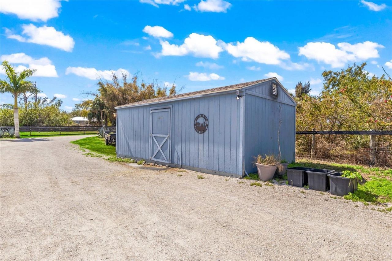 6050 Stringfellow Road , Saint James City, FL 33956 Photo