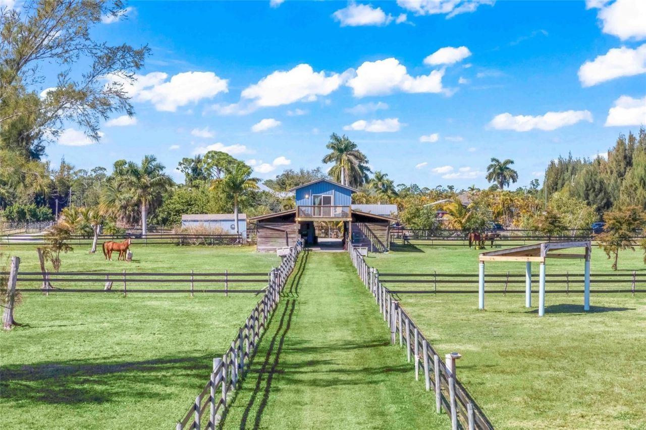 6050 Stringfellow Road , Saint James City, FL 33956 Photo