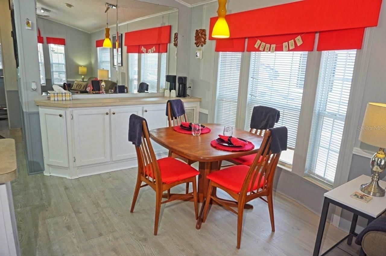 21183 Lazy Days Circle, Lutz, FL 33558 Photo