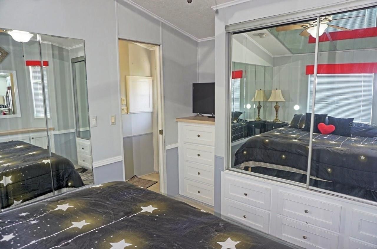 21183 Lazy Days Circle, Lutz, FL 33558 Photo