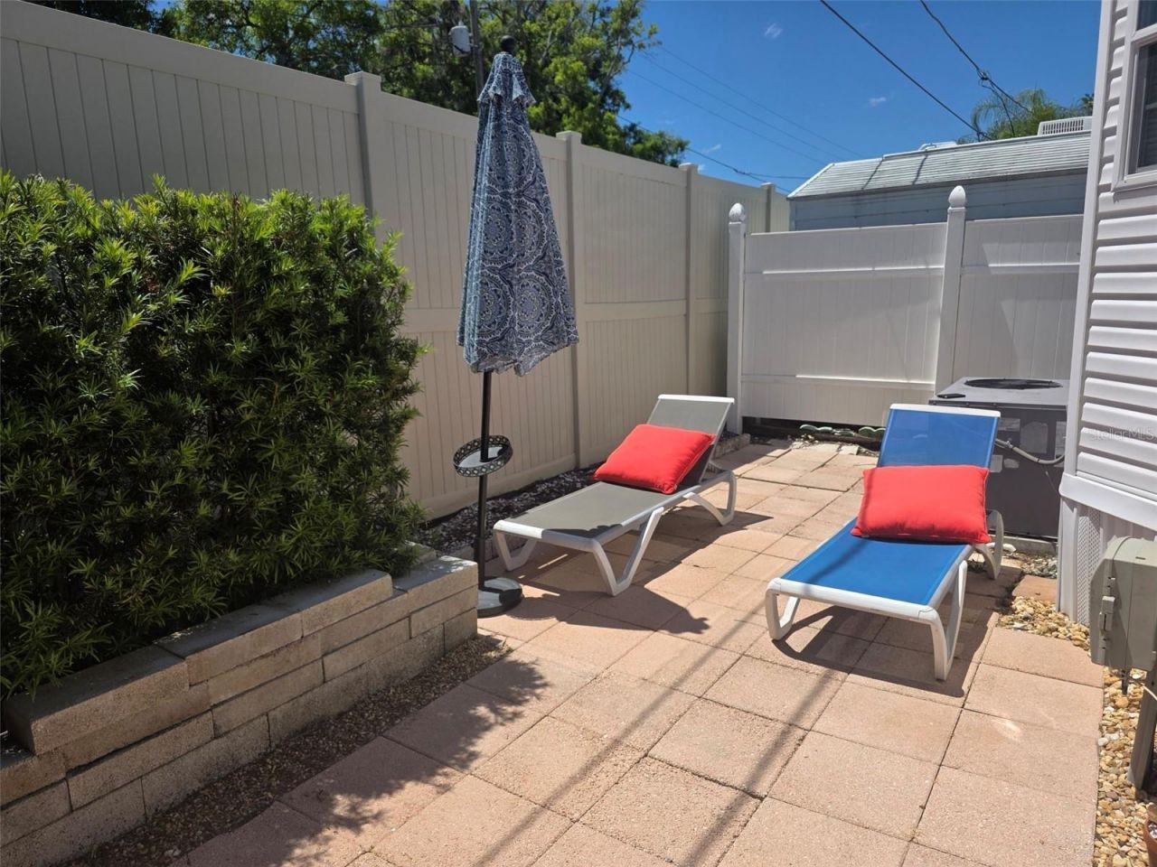 21183 Lazy Days Circle, Lutz, FL 33558 Photo