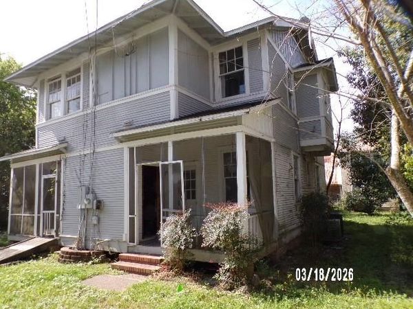 319 4th Street , Chickasaw, AL 36611