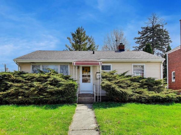 243 S Center Street, Bensenville, IL 60106