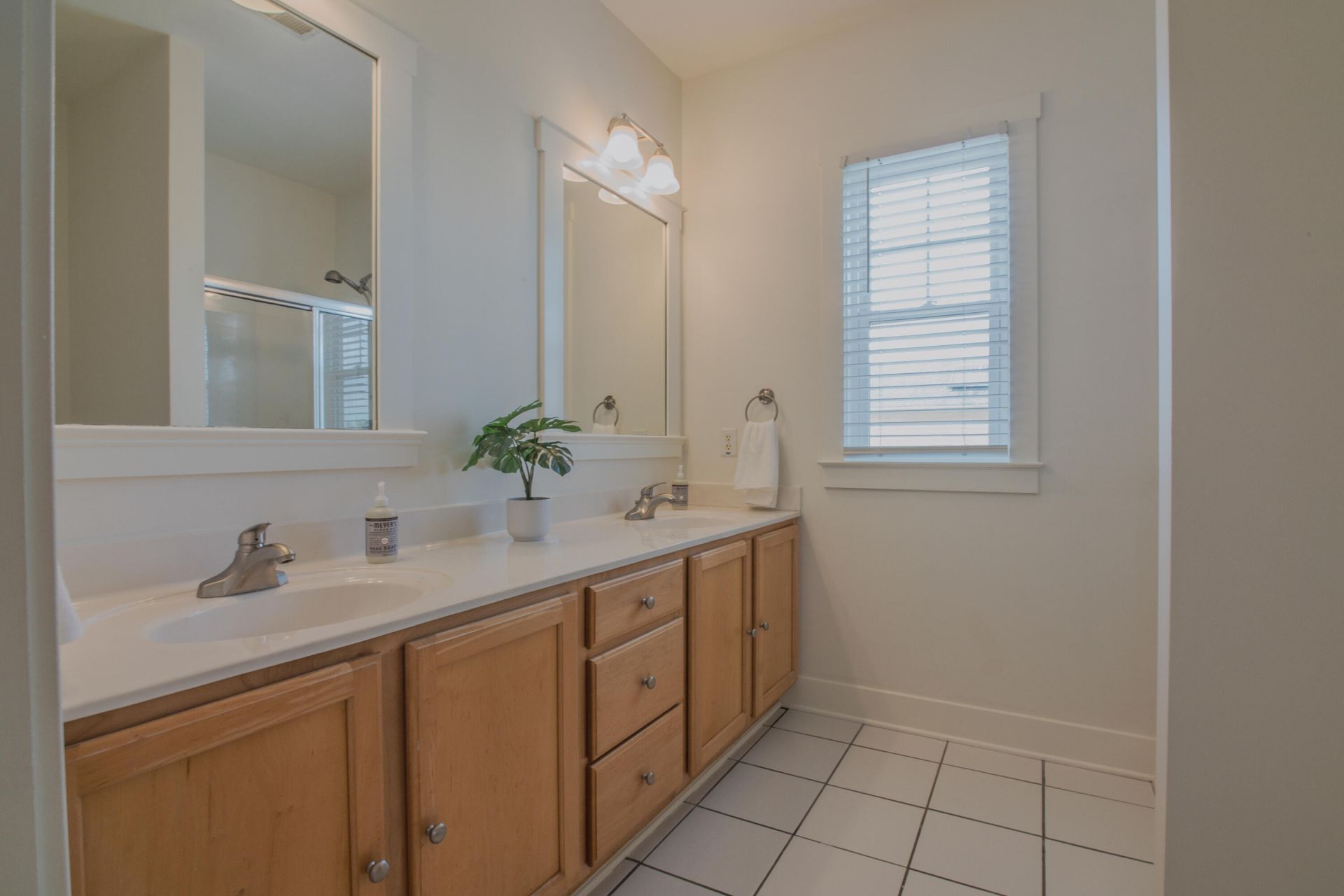 1006 Hunley Waters Circle Photo 10