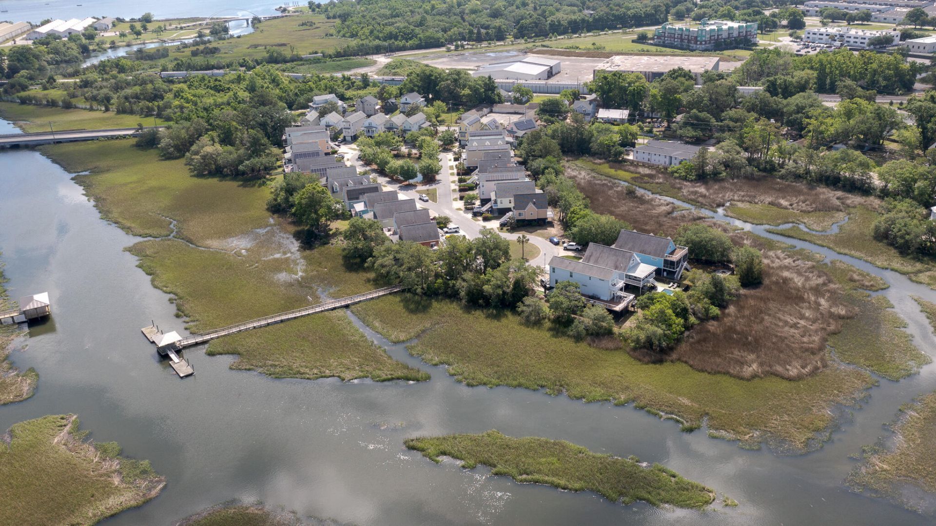 1006 Hunley Waters Circle Photo 18