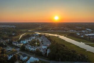 1006 Hunley Waters Circle Photo 20