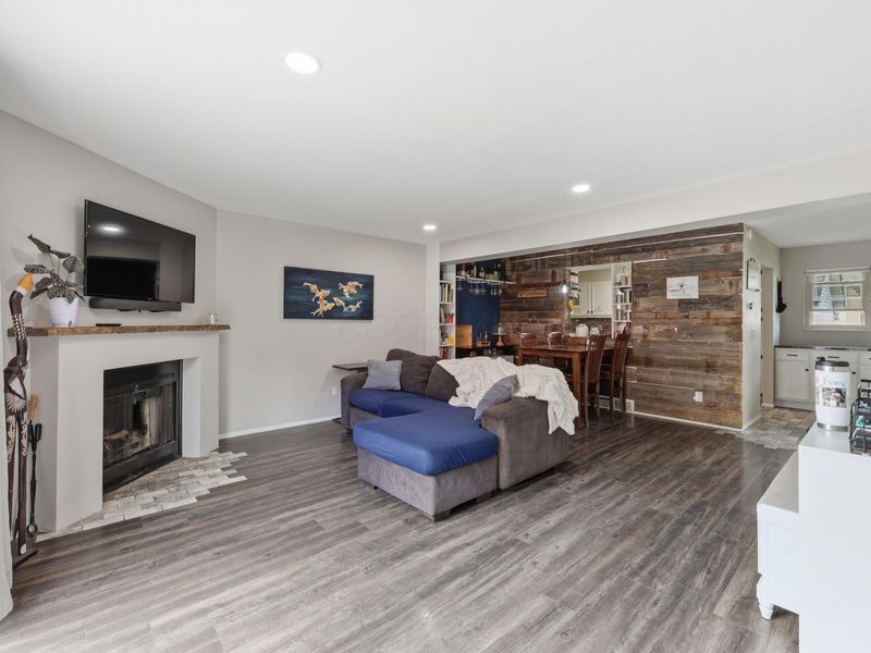 8392 Cliffthorne Way , Columbus, OH 43235 Photo 13