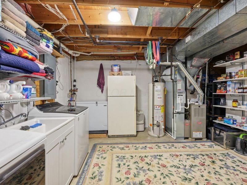 8392 Cliffthorne Way , Columbus, OH 43235 Photo 27