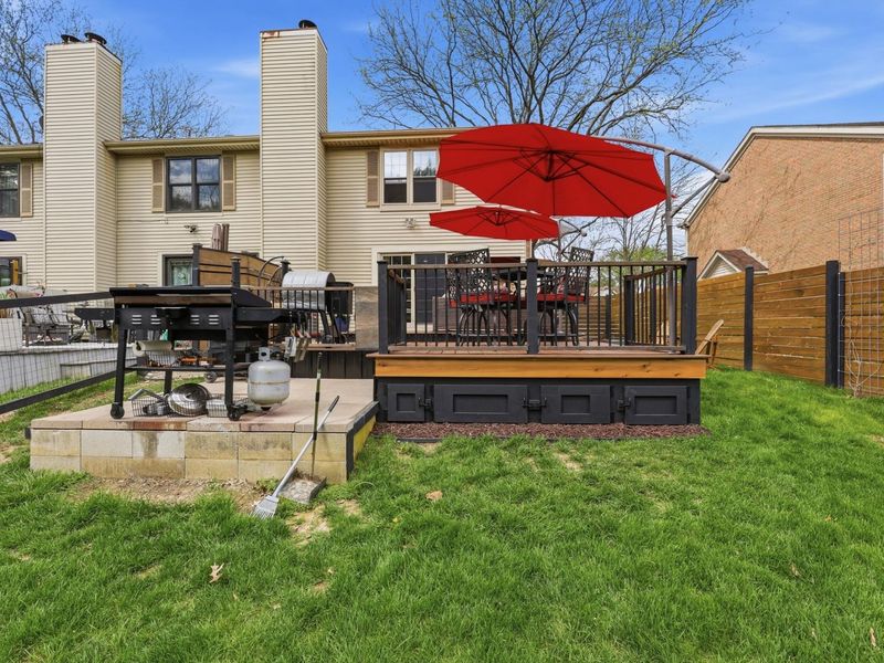 8392 Cliffthorne Way , Columbus, OH 43235 Photo 4