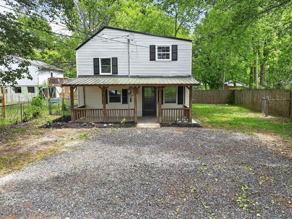 33 S Lake Terrace, Rossville, GA 30741