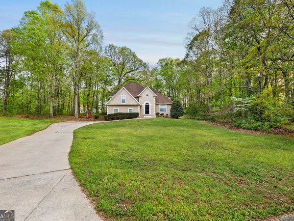 90 Montrose Lane, Sharpsburg, GA 30277