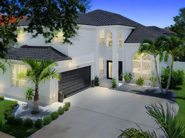 6017 Newport Village Way, Lake Worth, FL 33463