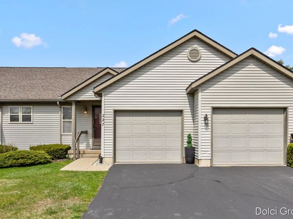 227 Heatherview Street NW, Sparta, MI 49345