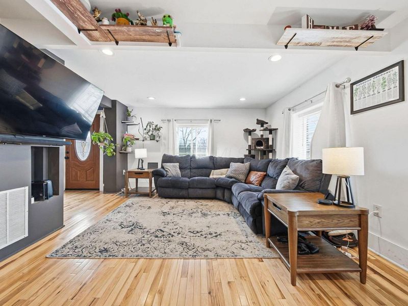 2000 S High Street, Galloway, OH 43119 Photo 7