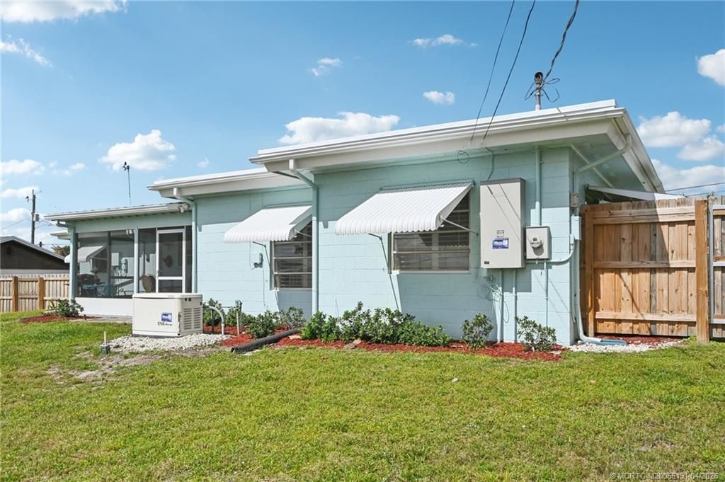 4274 NE Skyline Drive, Jensen Beach, FL 34957 Photo