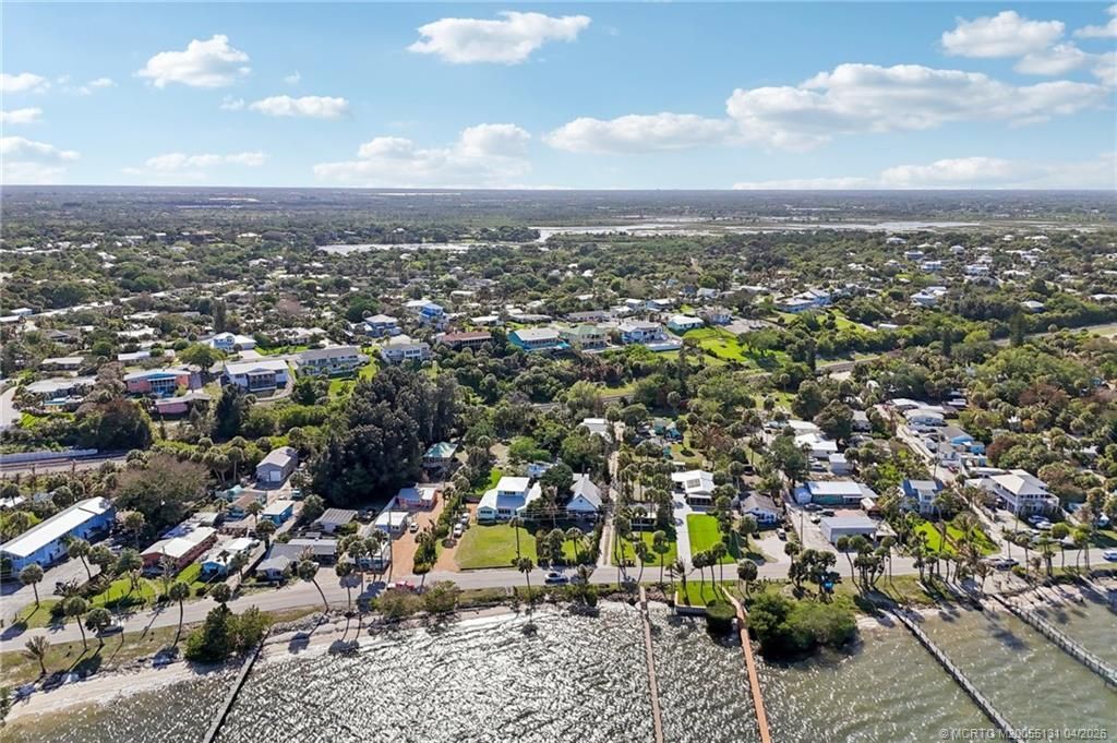 4274 NE Skyline Drive, Jensen Beach, FL 34957 Photo