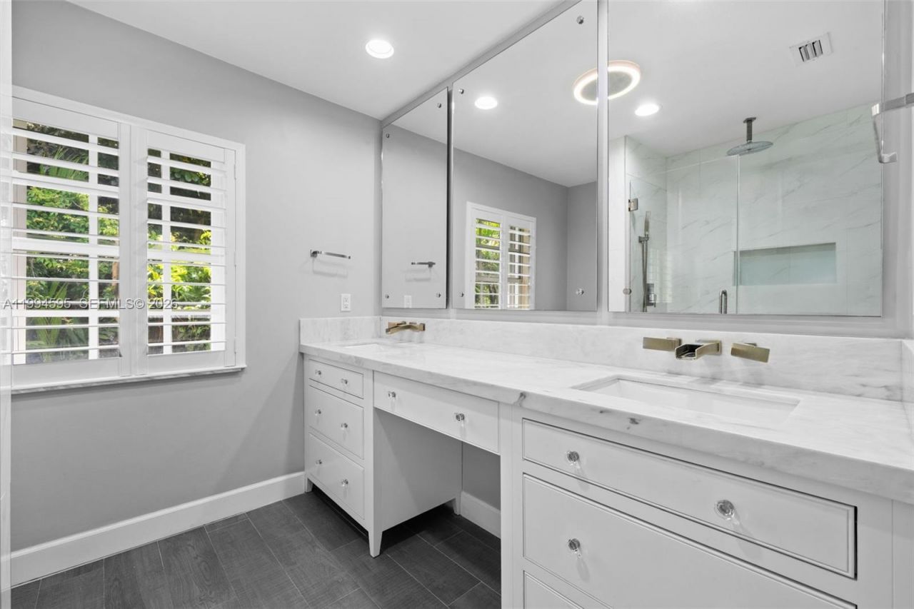 6801 SW 126th Ter, Pinecrest, FL 33156 Photo