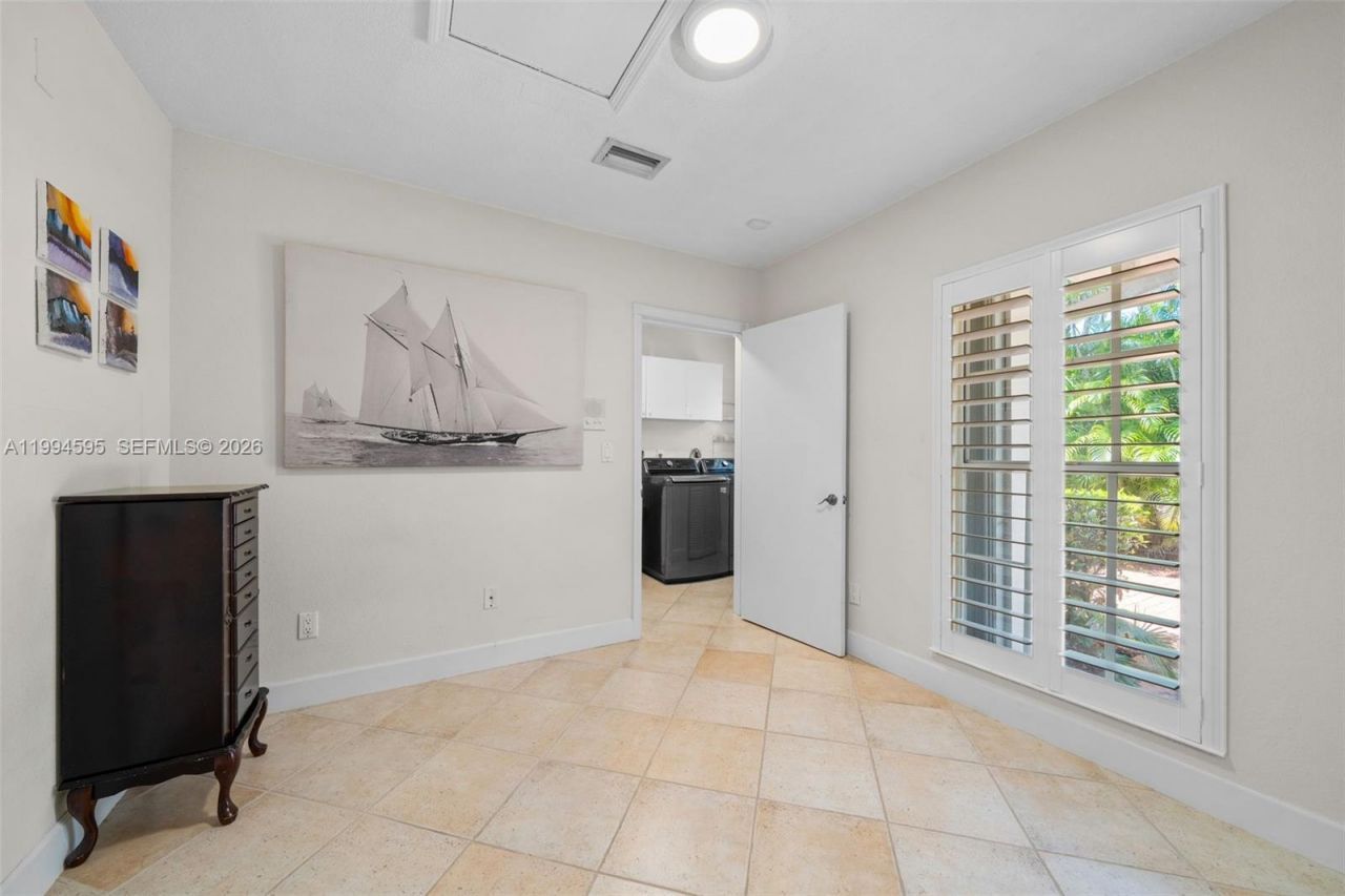 6801 SW 126th Ter, Pinecrest, FL 33156 Photo