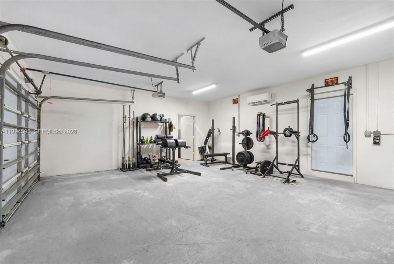 6801 SW 126th Ter, Pinecrest, FL 33156 Photo