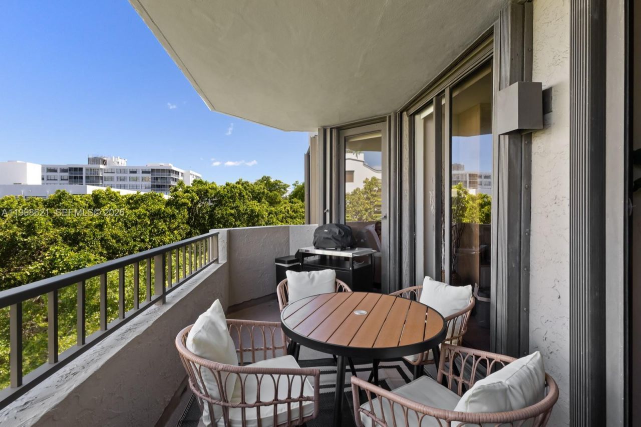 141 Crandon Blvd , Unit 446, Key Biscayne, FL 33149 Photo